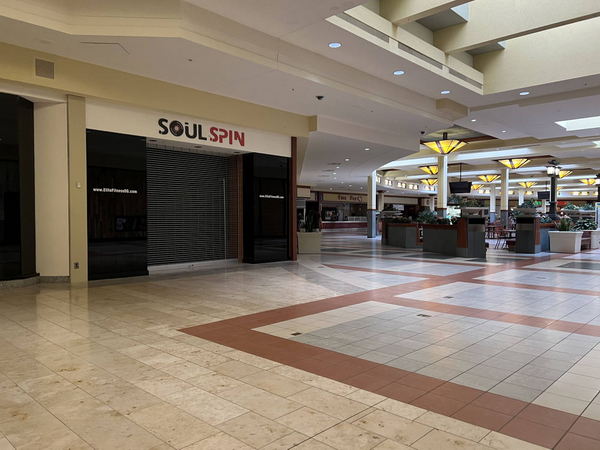 Lansing Mall - Aug 13 2022